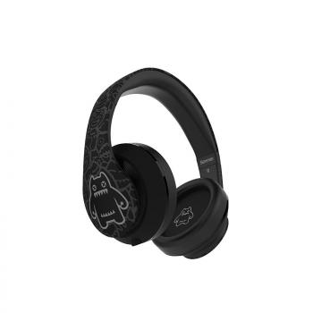 ZOMBIESCAT Wear wired headphones