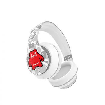 ZOMBIESCAT Wear wired headphones