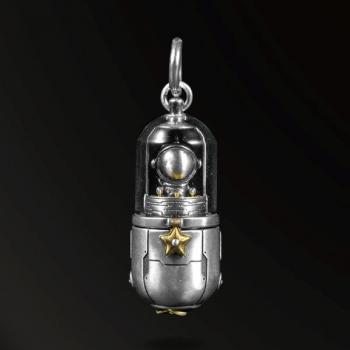 AMULET INFINITE STARS NEW DESIGNS PLANET ASTRONAUT2.0 AMULET IN 925 SILVER