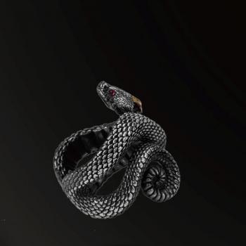 HORN SNAKES SCALY–SKINNED HORN SNAKES RING IN 925 SILVER+18K GOL