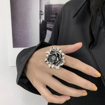 Big Flower Fashion Ring Unique Retro Hip Hop Women's Ring